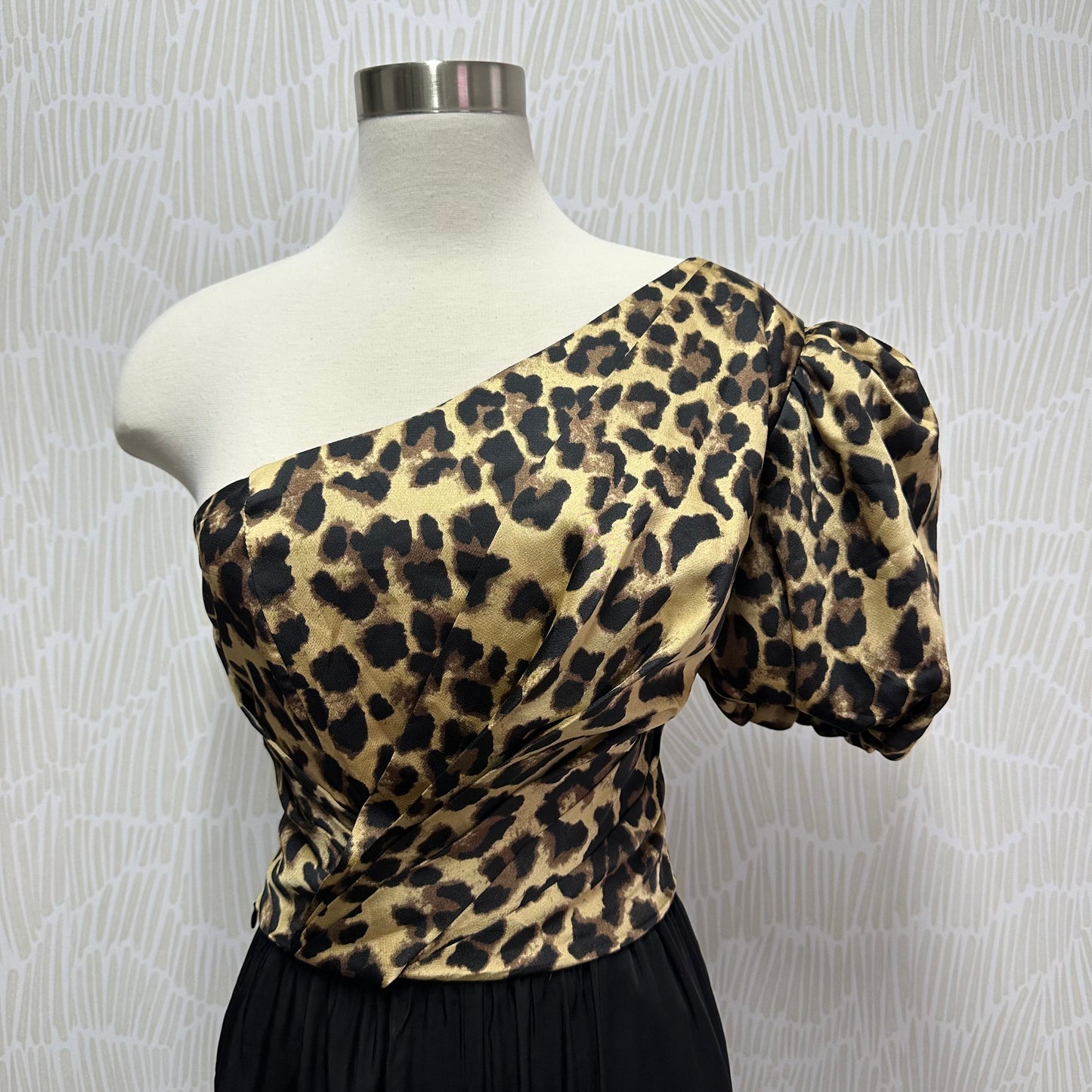 Leopard crop top