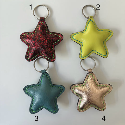 Leather star keychain