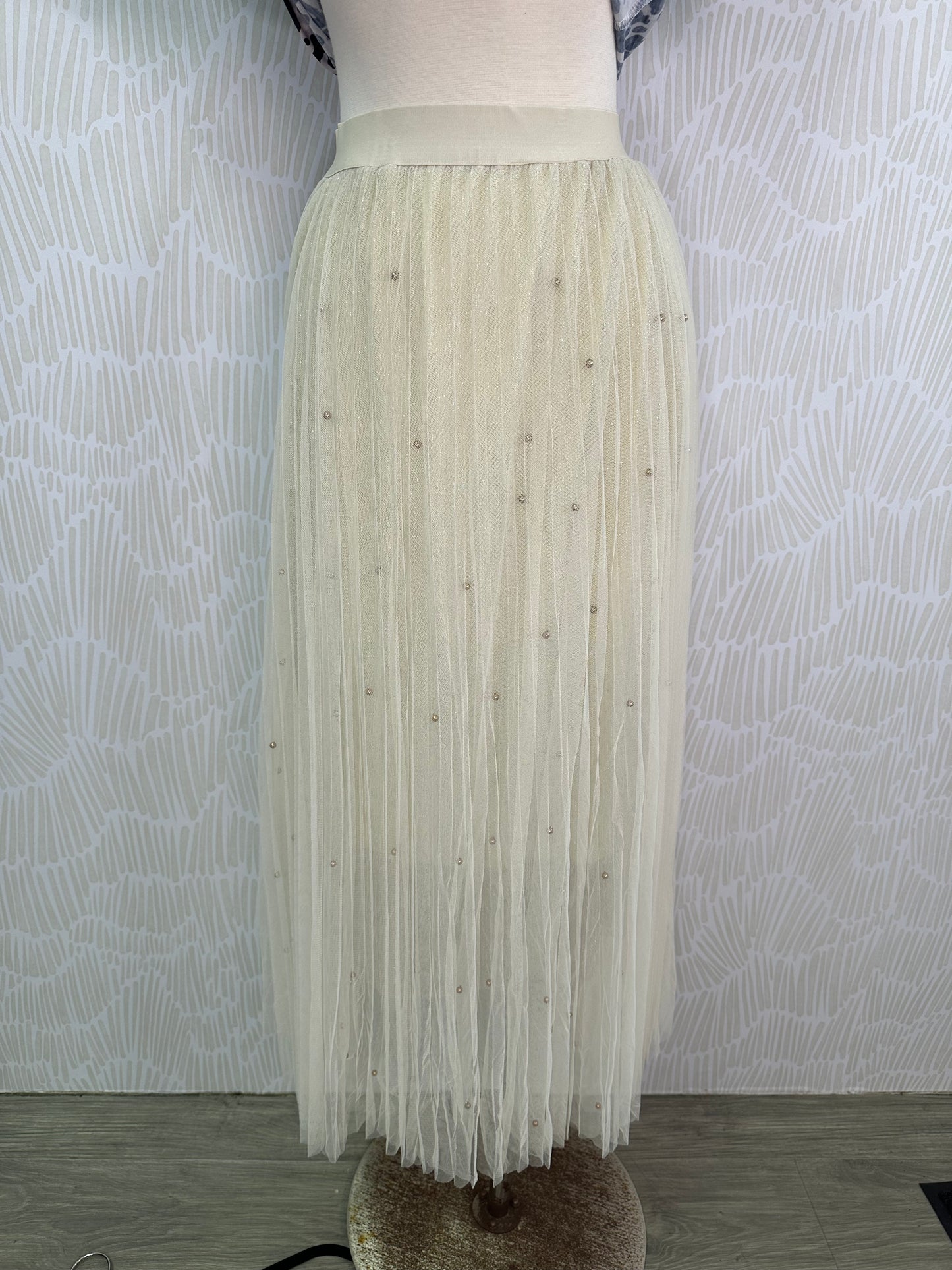 Tulle and pearls skirt