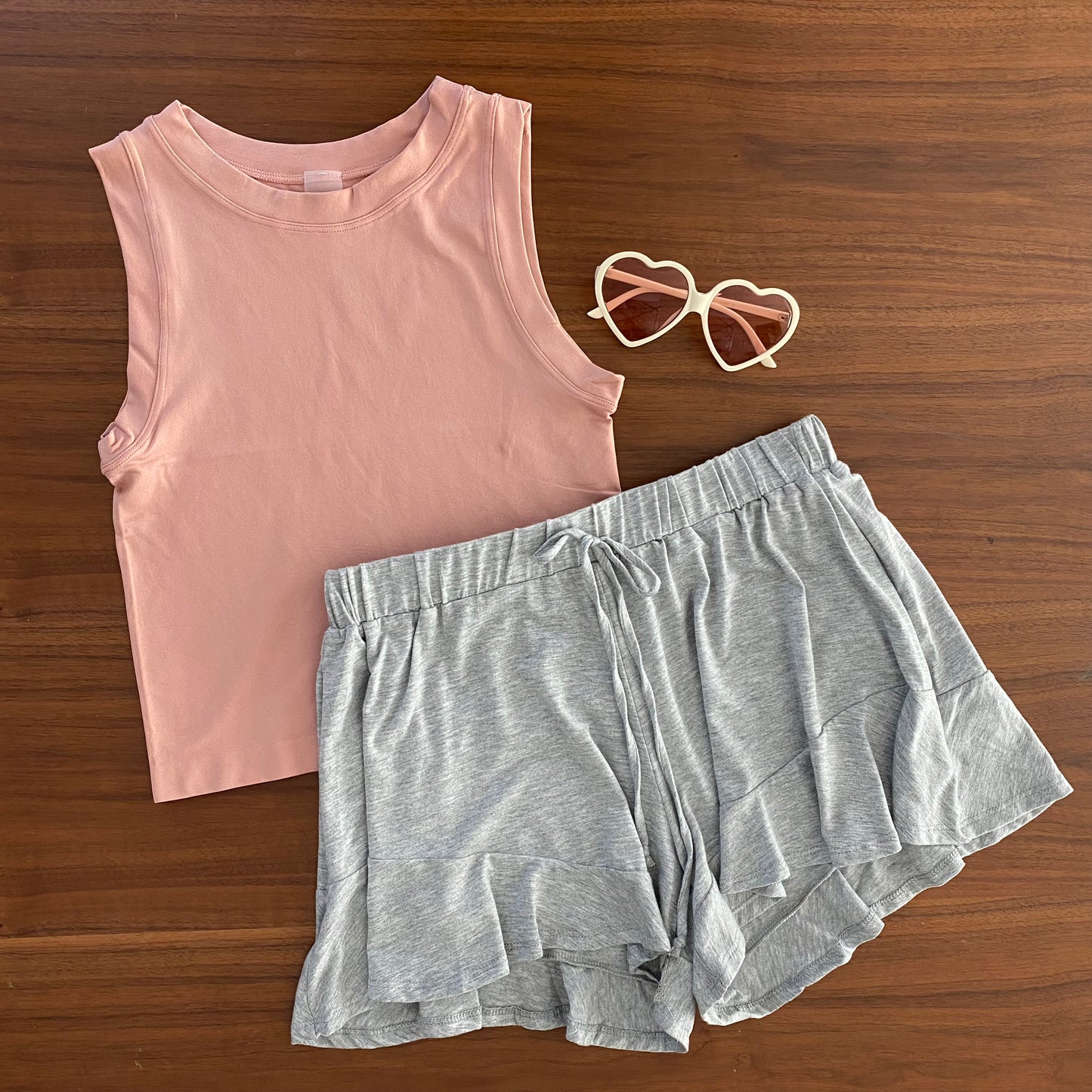 Basic round neck crop top